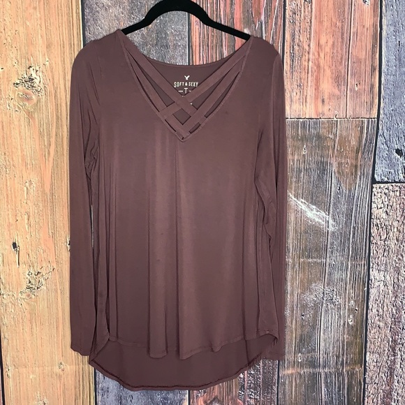 American Eagle Outfitters Tops - Long Sleeve Tee AEO Soft & Sexy ✨3/$25 SALE✨